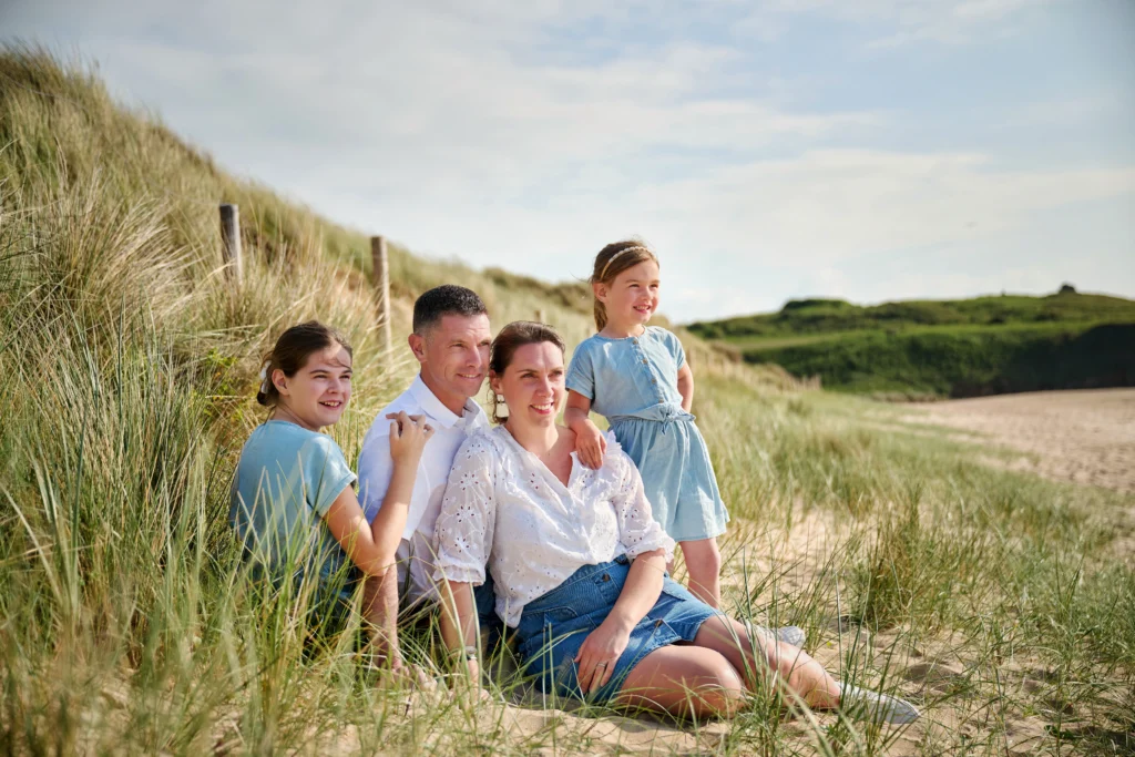photo de famille à la plage de erquy